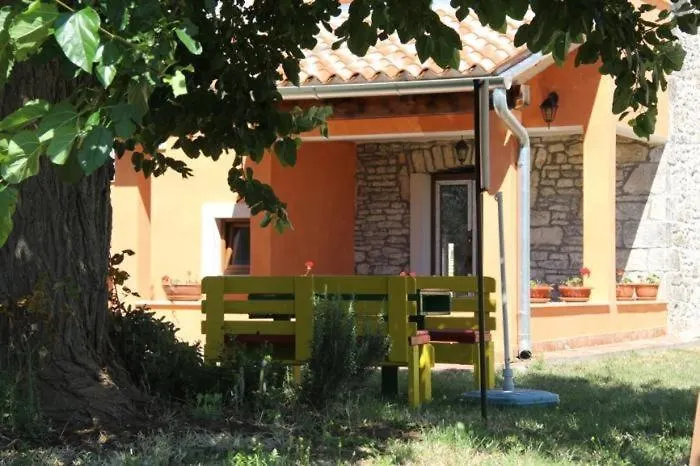 Villa Vodnjan * 沃德年