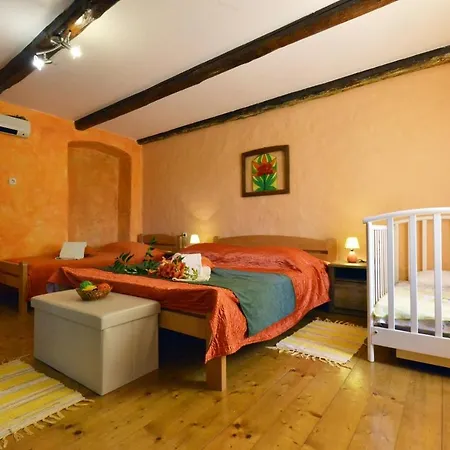 בית נופש Villa Vodnjan